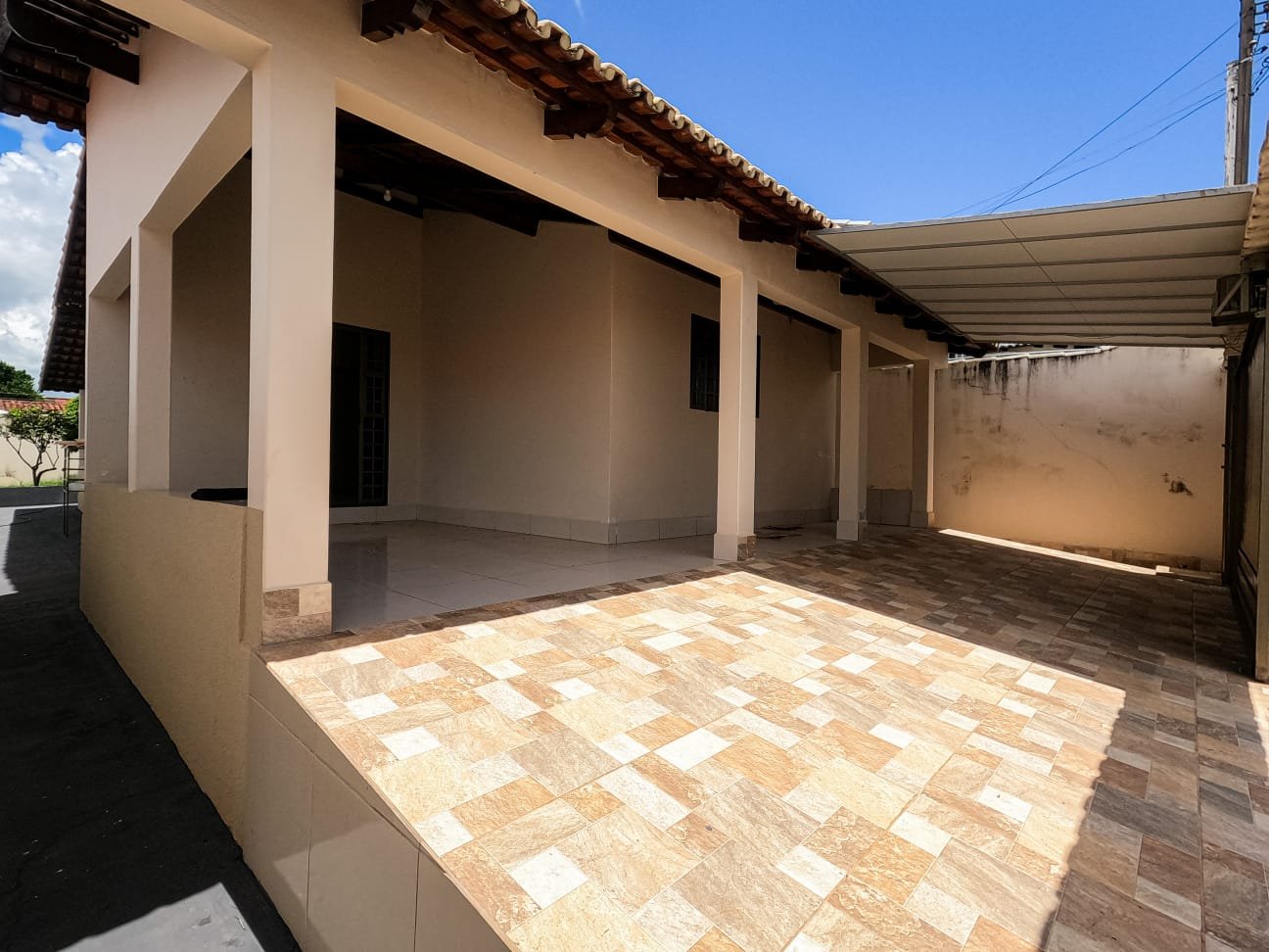01 GARAGEM IZA