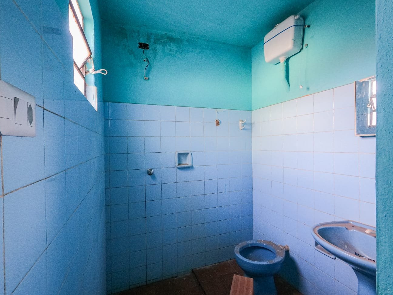12 BANHEIRO SUITE JOR